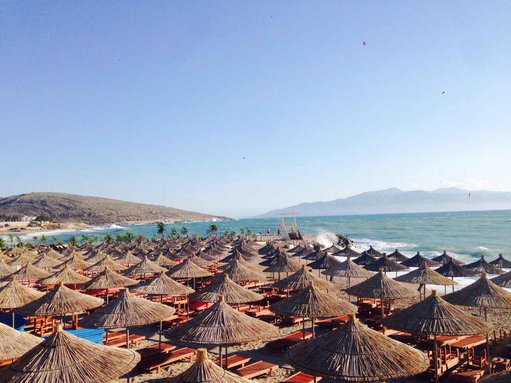 Apartments On The Beach Sarandë Eksteriør bilde